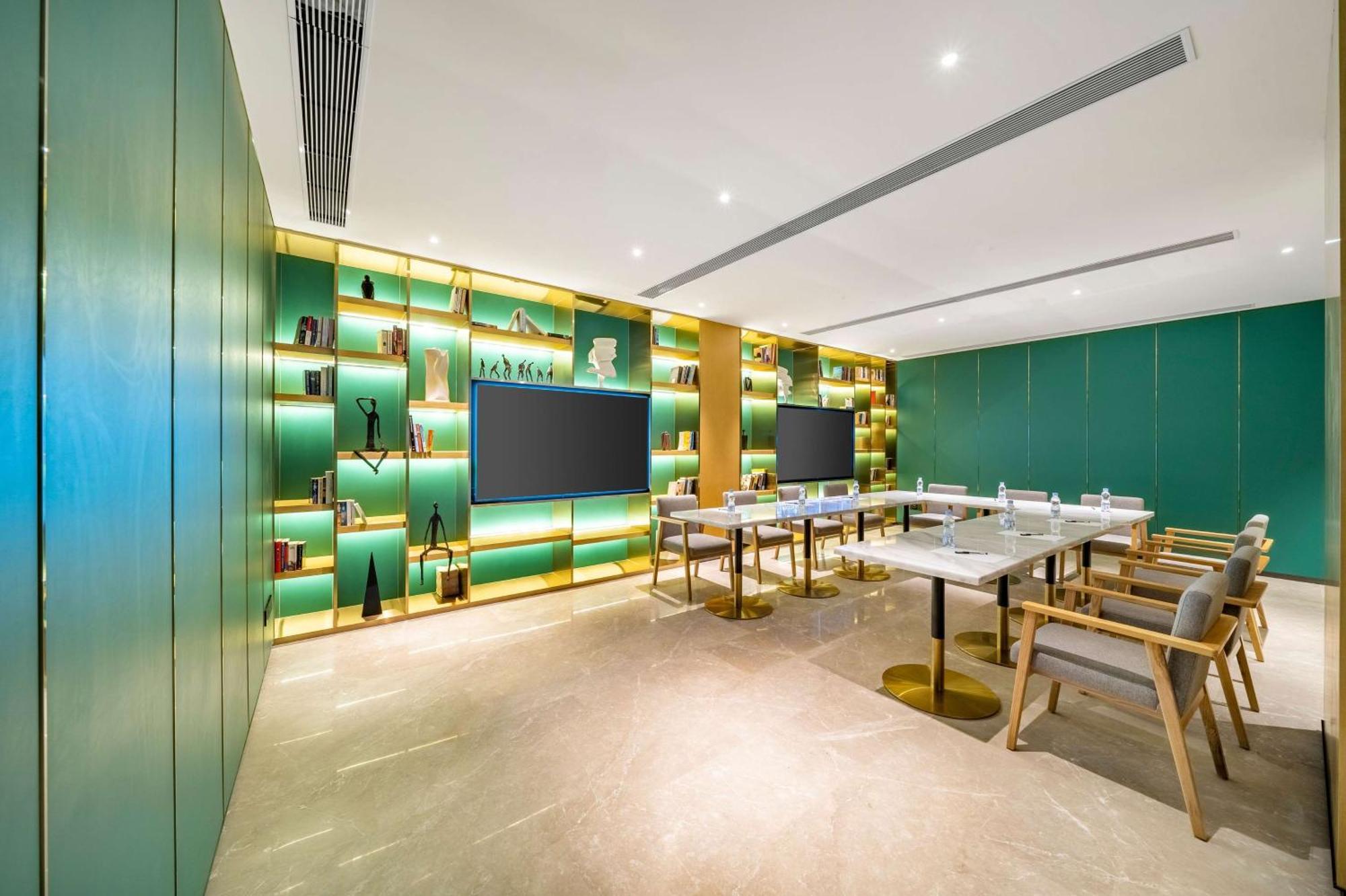 Hilton Garden Inn Chengdu Kuanzhai Alley エクステリア 写真